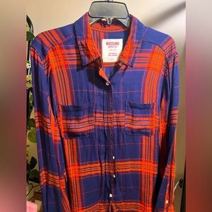 Blue and orange flannel! Worn twice. Perfect condition.